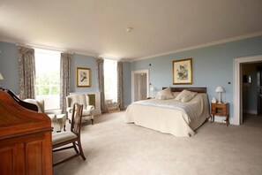 Junior Studio Suite