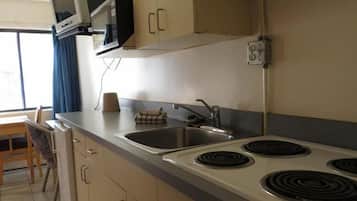 Suite, Kitchen | Dapur peribadi | Peti sejuk, ketuhar gelombang mikro, dapur