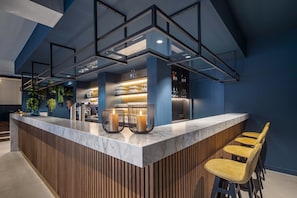 Bar (di hartanah)