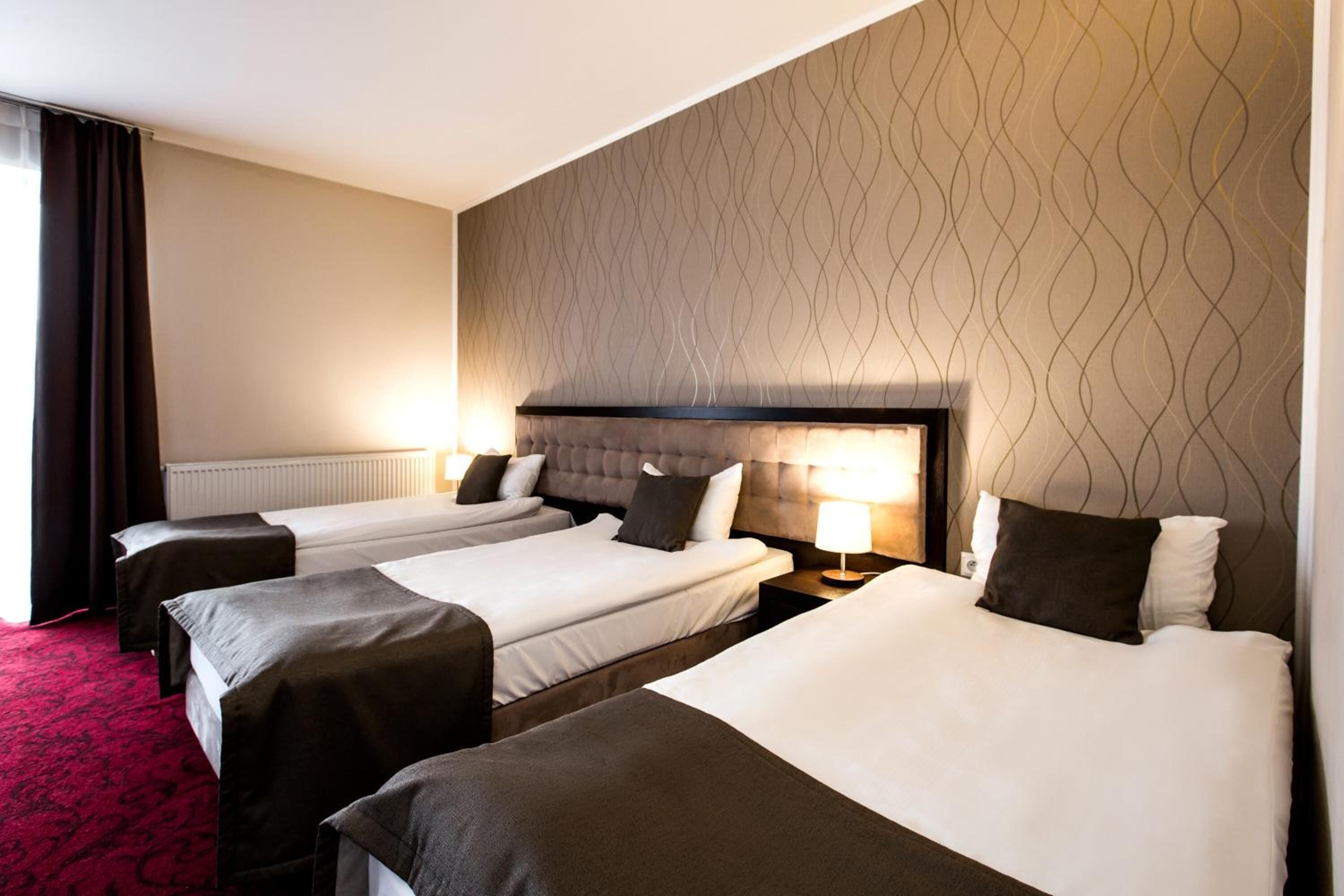 in-room safe, desk, iron/ironing board, free wifi