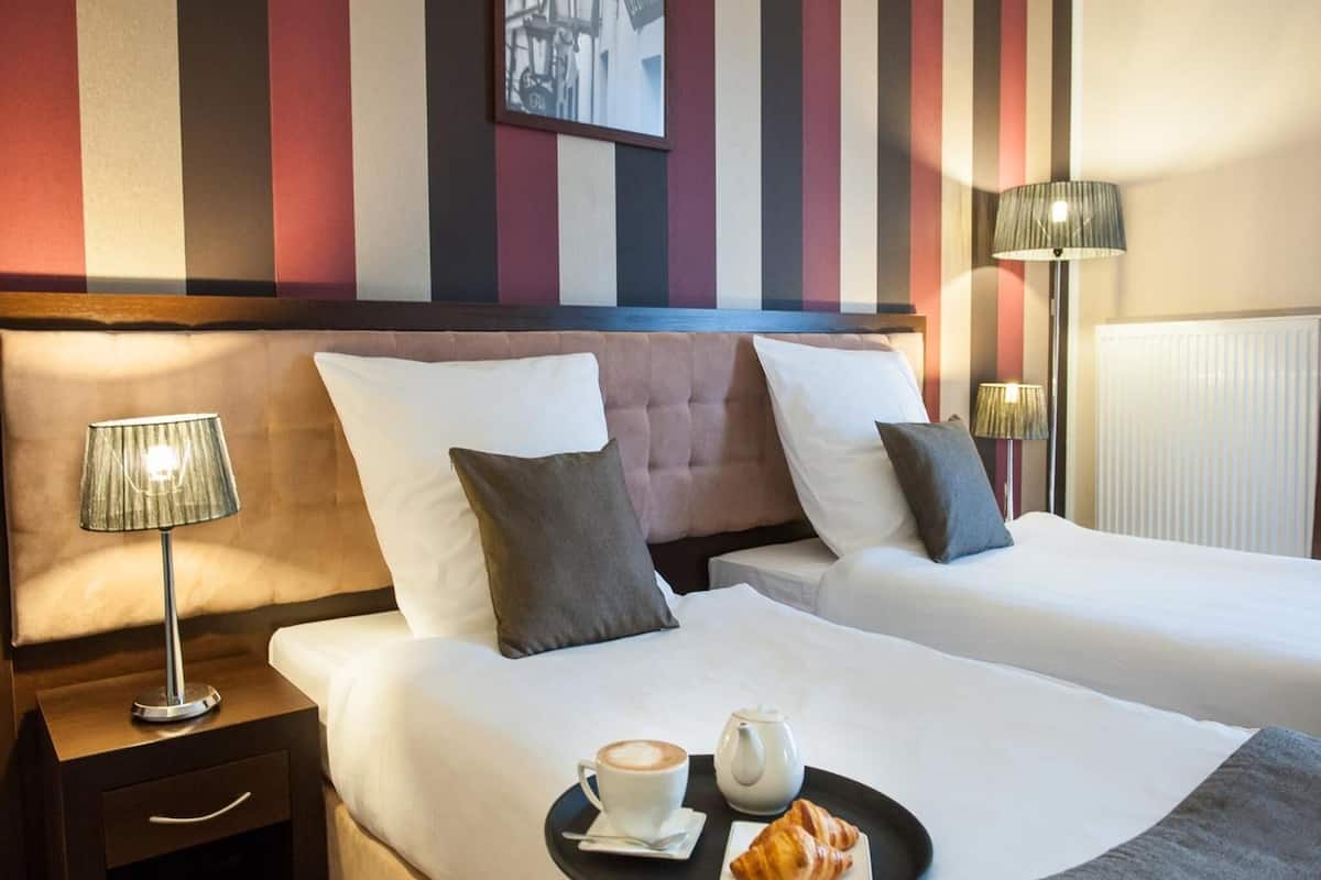 in-room safe, desk, iron/ironing board, free wifi