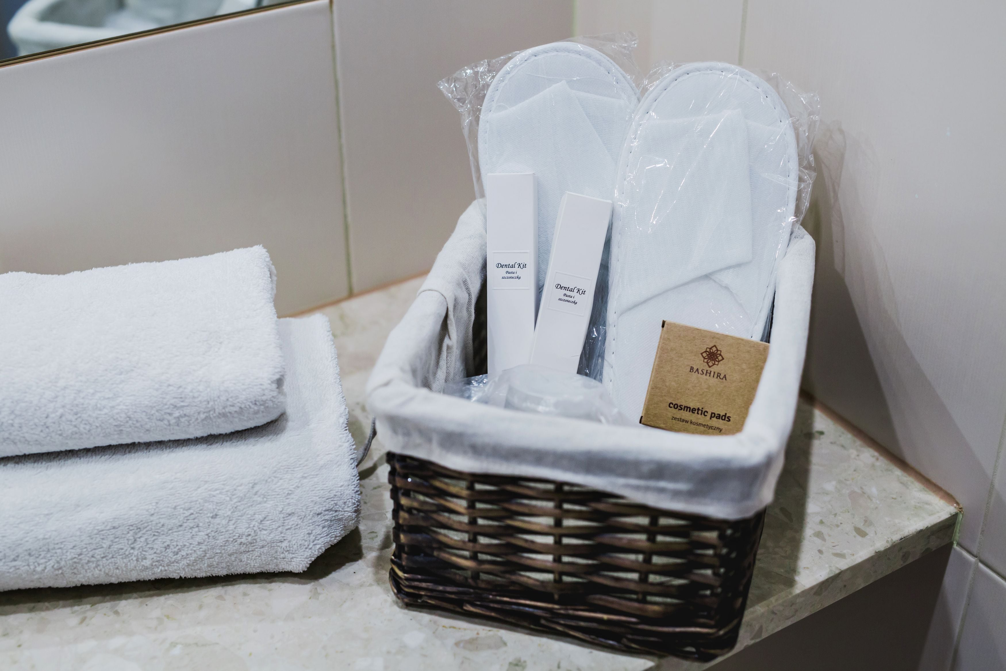 single room | bathroom | shower, free toiletries, hair dryer, towels