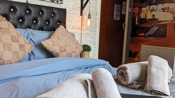 Standard Double Room, Ensuite ((New York)) | Miscellaneous