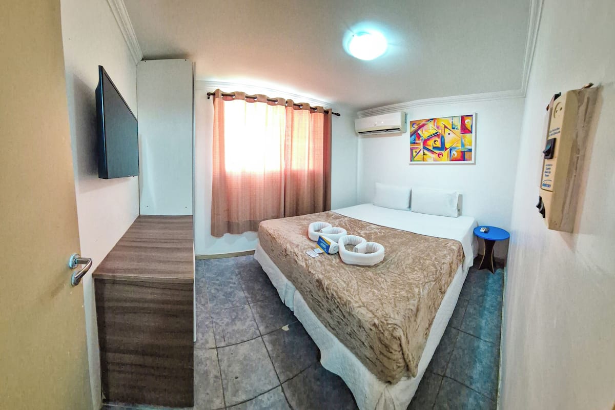 Chambre Ăconomique | Minibar, coffres-forts dans les chambres, rideaux occultants