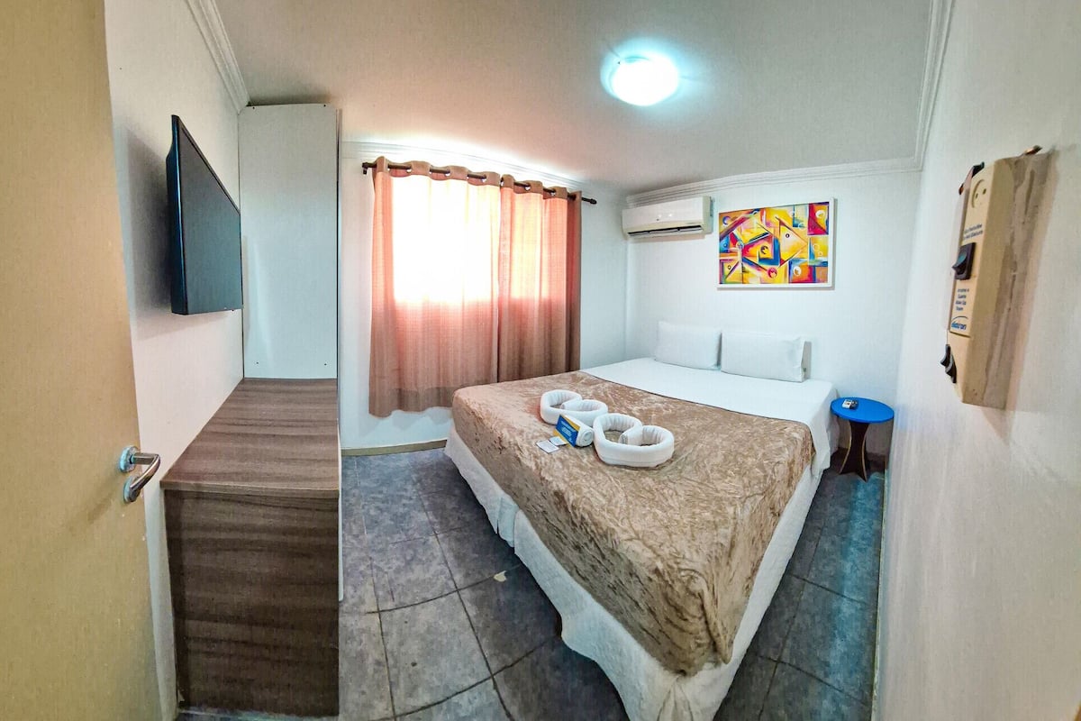 Minibar, coffres-forts dans les chambres, rideaux occultants