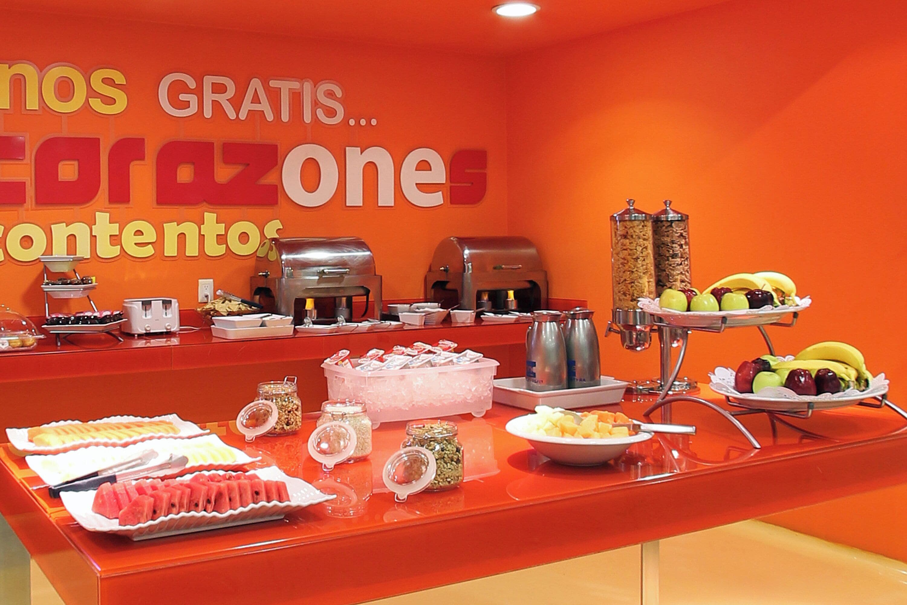 Se sirven desayunos y cocina mexicana 