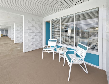 Terrace/patio. Dunes Court