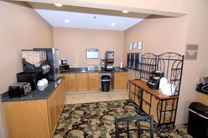 Free daily continental breakfast 