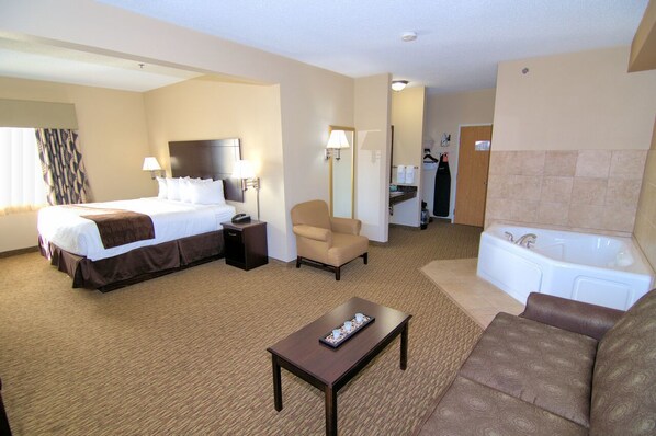 King Jacuzzi Suite | Premium bedding, pillowtop beds, desk, iron/ironing board - Rock Island Inn & Suites (Atlantic)