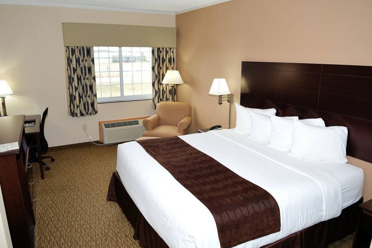 Standard Room, 1 King Bed