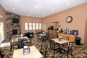 Coffee service - Rock Island Inn & Suites (Atlantic)