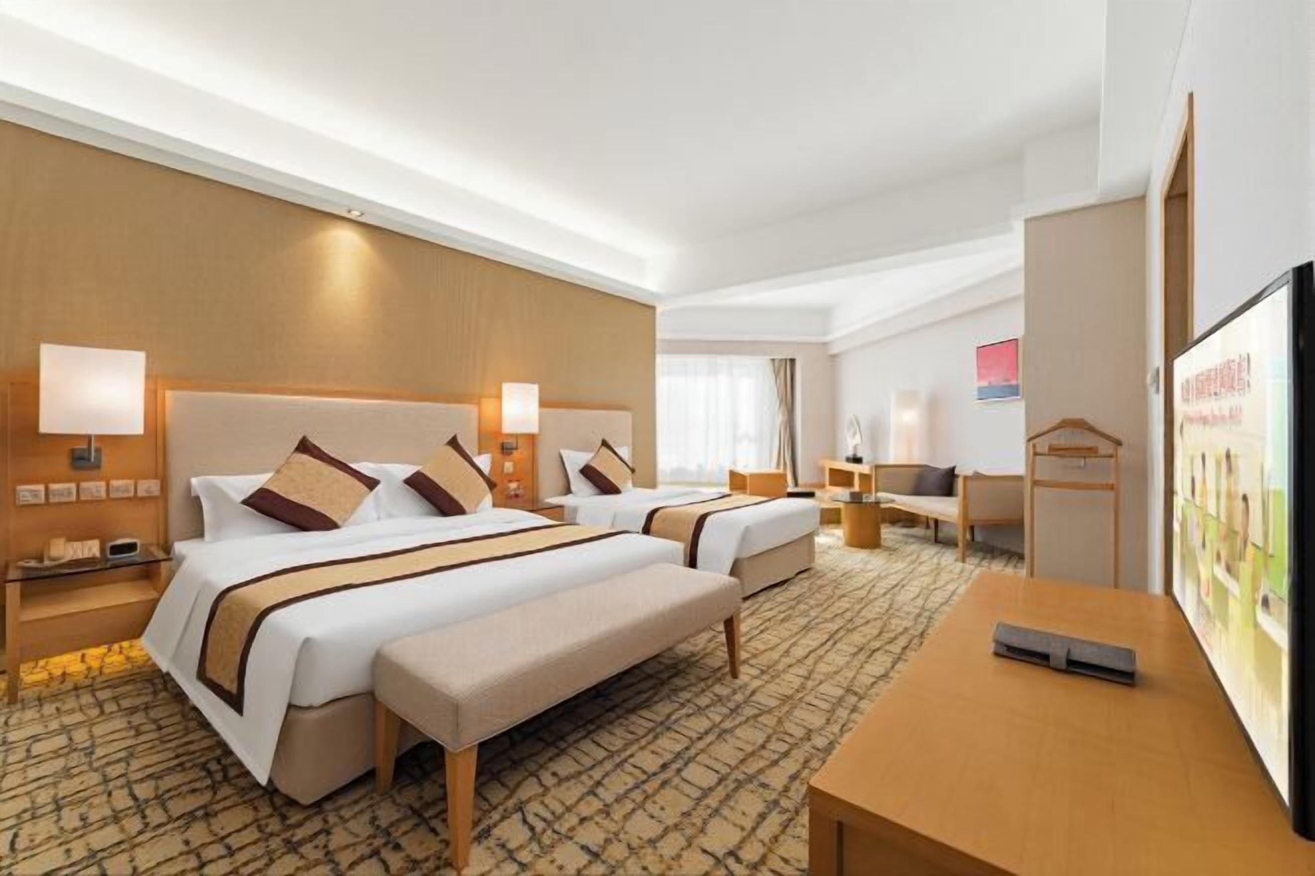 Coffres-forts dans les chambres, bureau, rideaux occultants