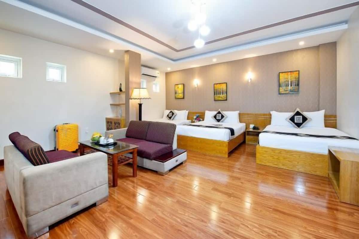 1 bedroom, premium bedding, minibar, in-room safe