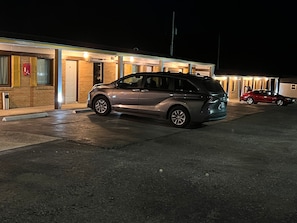 Exterior - Laci's Country Inn (Knob Noster)