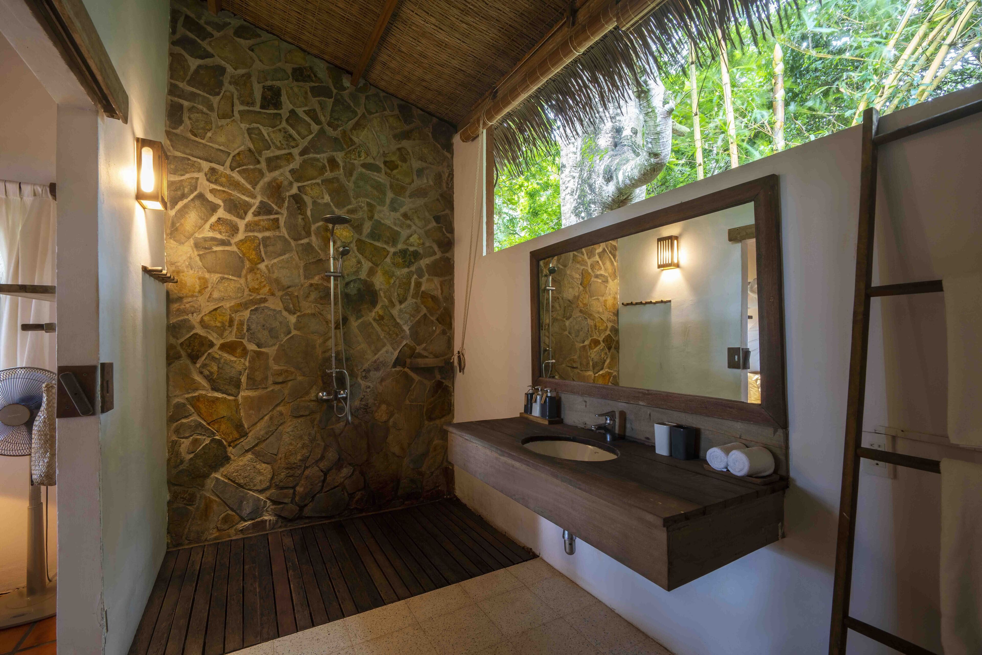 superior sea view veranda double bedroom | bathroom | shower, free toiletries, hair dryer, slippers