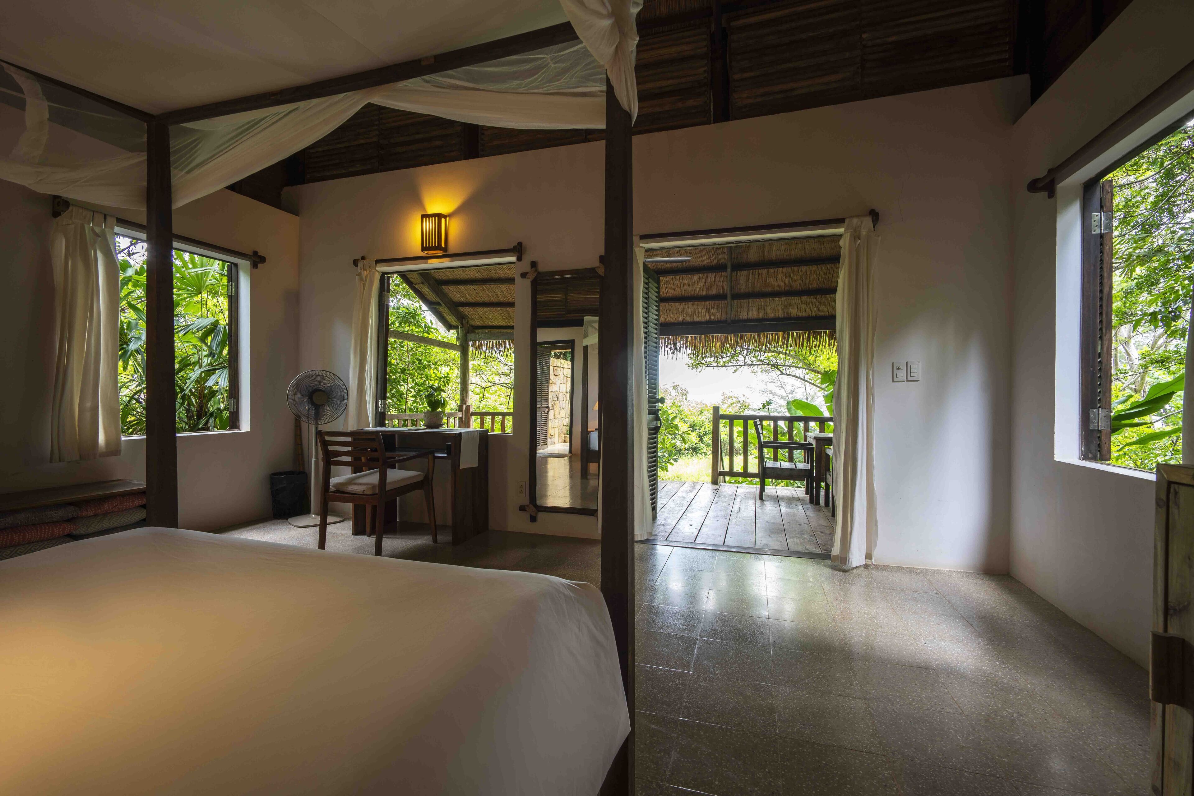 Deluxe Sea View PLANTATION bungalow | ตู้นิรภัยในห้องพัก, Wi-Fi ฟรี, ผ้าปูที่นอน