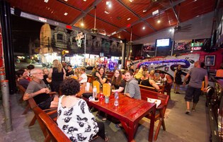 Bar (på overnatningsstedet)