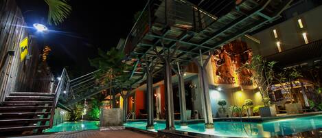 Outdoor pool, sun loungers