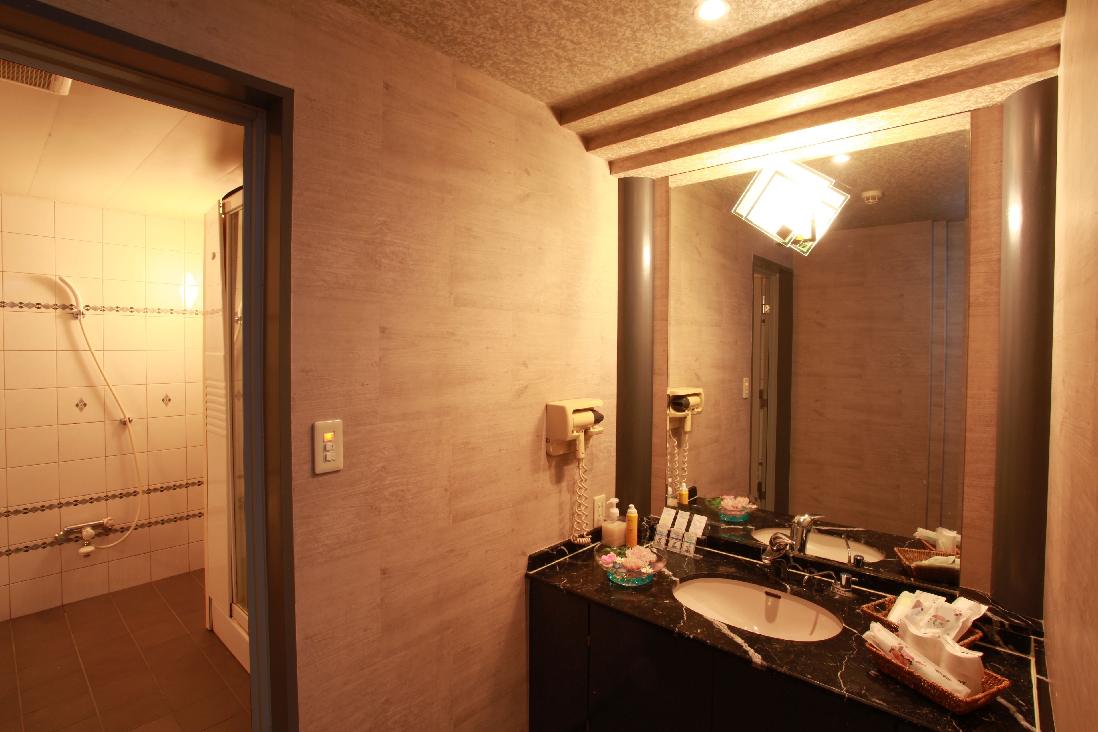 1 bedroom, in-room safe, soundproofing, free wifi