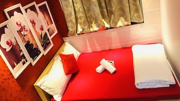 Standard Double Room | In-room safe, soundproofing, free WiFi