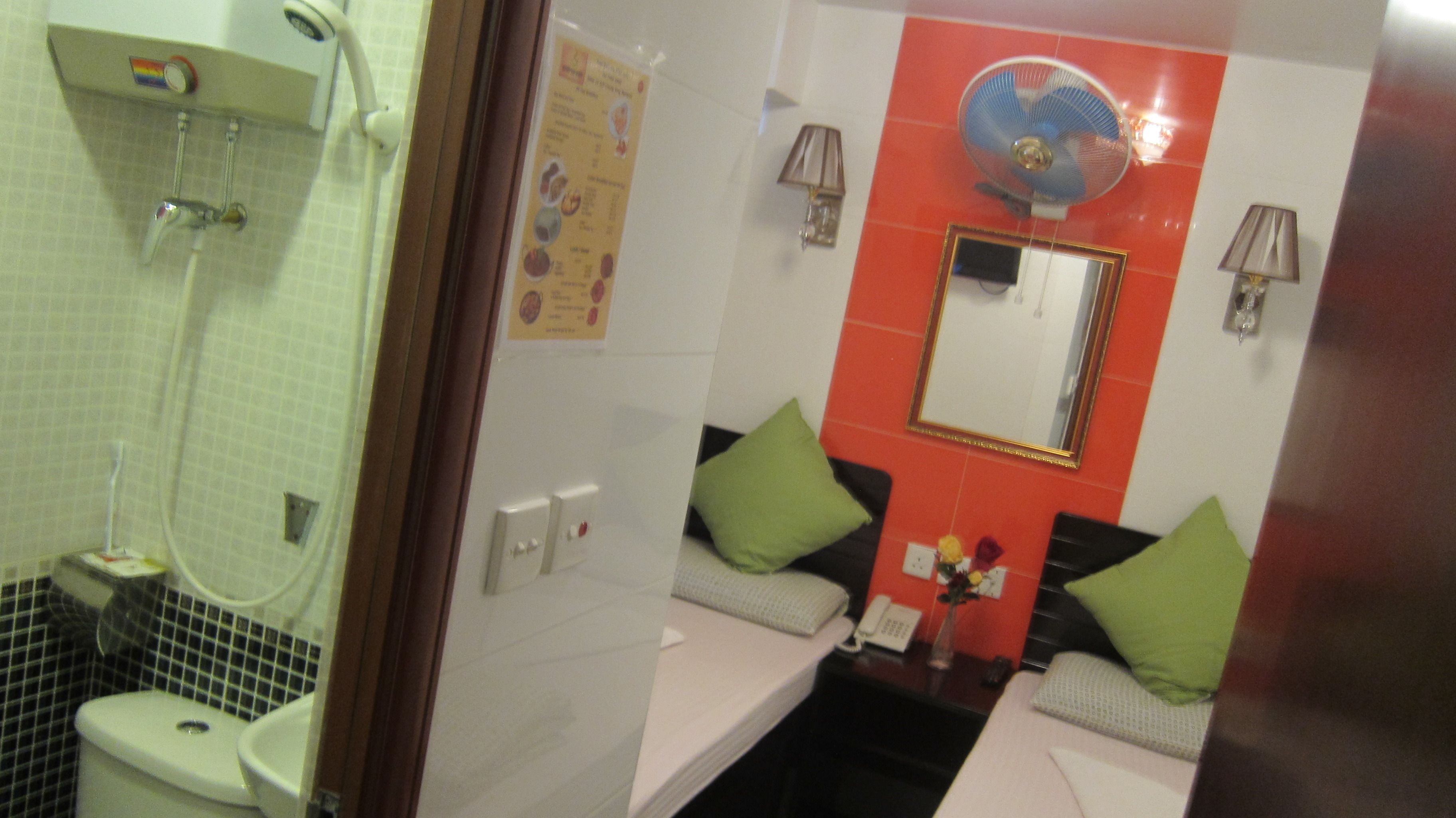 Photo - Delta Lounge