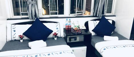 Triple Room | Free WiFi, wheelchair access