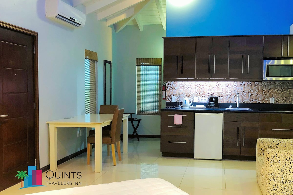 in-room safe, individually decorated, individually furnished, desk