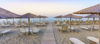 ครอนเวลล์ พลาตามอน รีสอร์ท