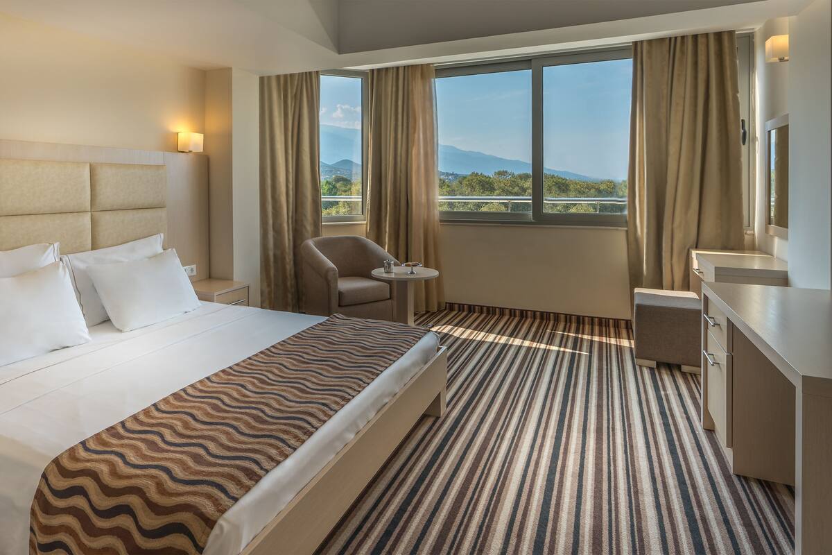 Minibar (free items), in-room safe, desk, blackout drapes