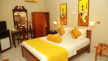 Hypo-allergenic bedding, bed sheets