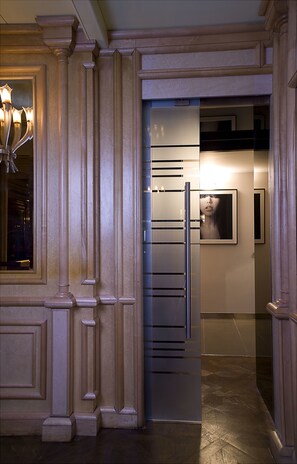 Superior Double Room, Executive Level | Interior detail - Suite Valadier (Rome)