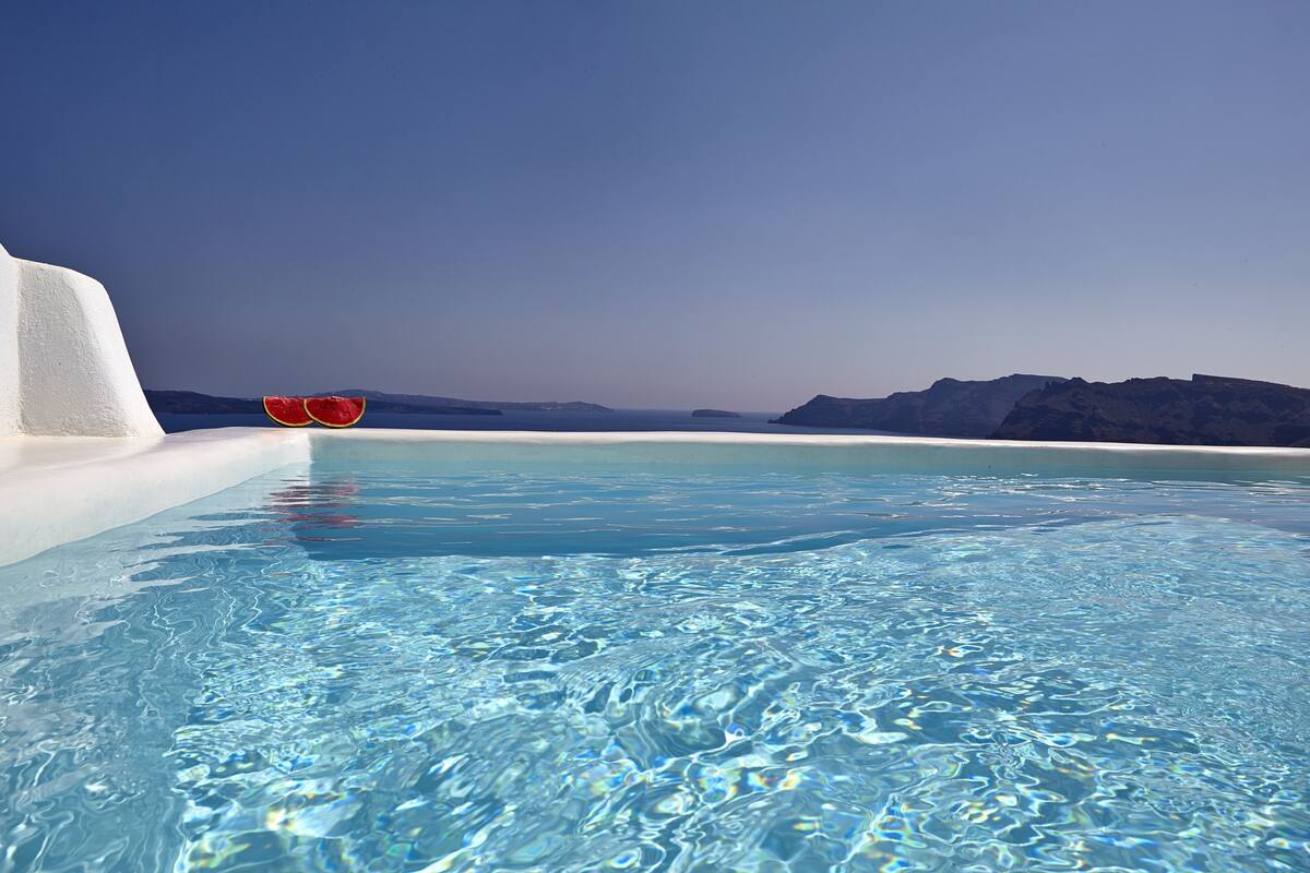 Deluxe Suite, Private Pool | Terrace/patio