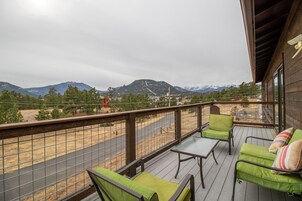 Habitación estándar, 2 camas de matrimonio, balcón | Vistas del balcón