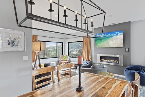 Coyote Mountain Lodge