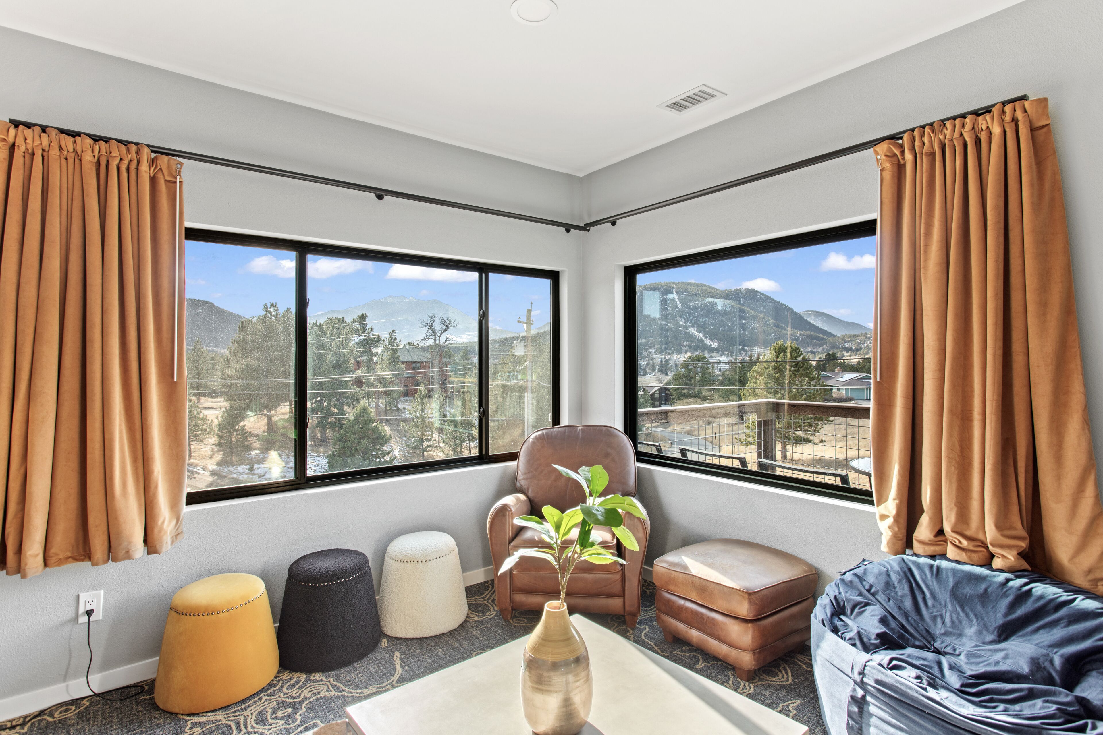 Exclusive Condo, 2 Bedrooms, Fireplace | Minibar, desk, laptop workspace, iron/ironing board