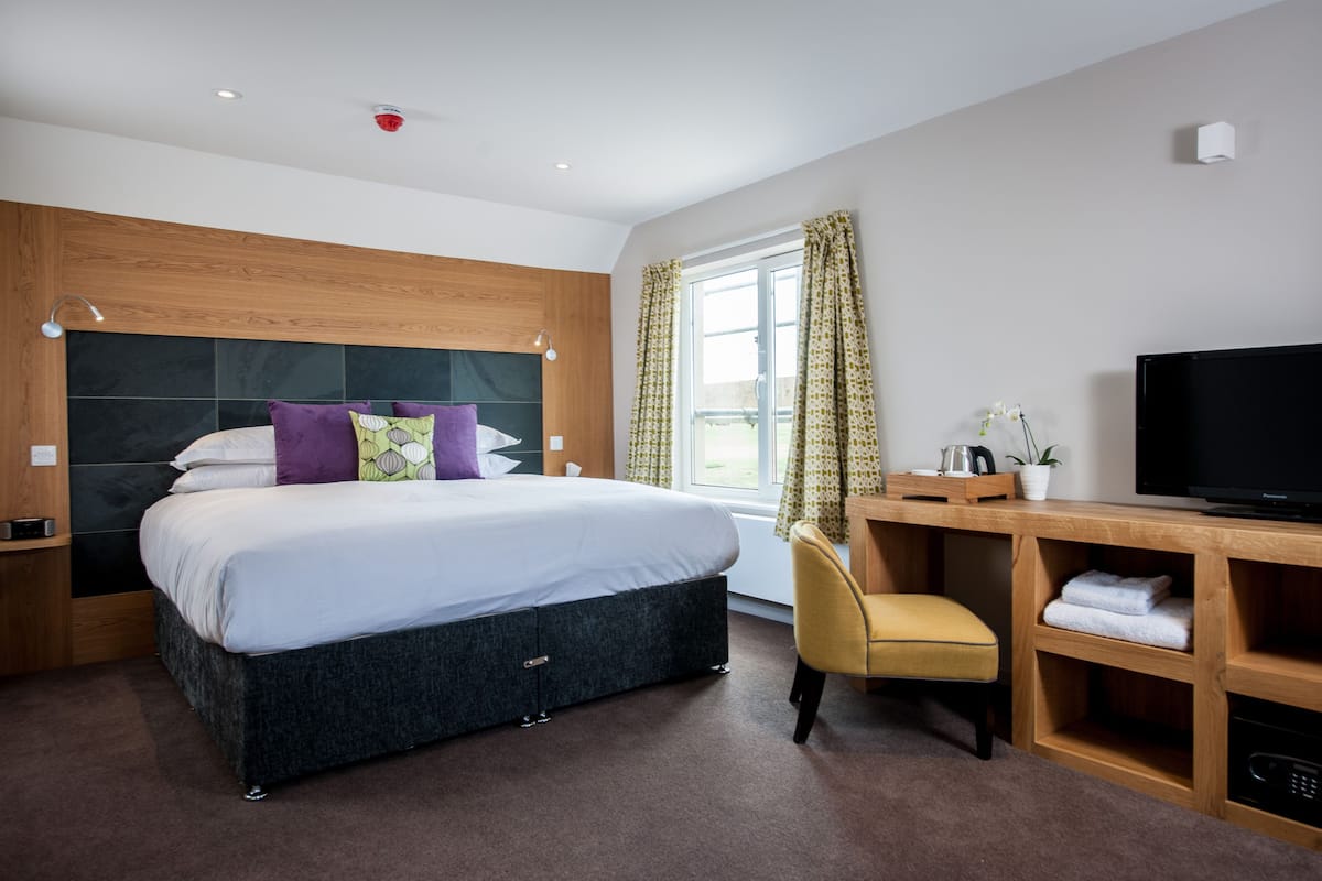 Executive Double Room | In-room safe, desk, rollaway beds, free WiFi