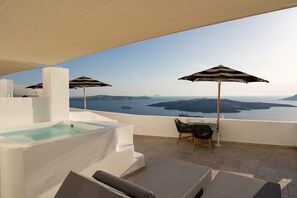 Inertia Suite with hot tub Caldera View | Strand-/havudsigt