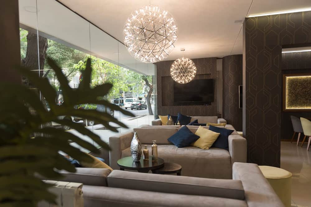 Urbana Class Hotel