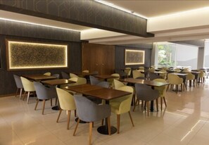 Desayuno buffet incluido todos los días