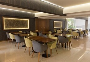 Desayuno buffet incluido todos los días 