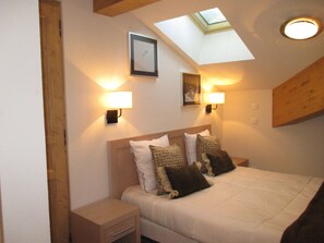 Apartment, 1 Schlafzimmer | Kostenlose Babybetten, kostenloses WLAN, BettwÀsche