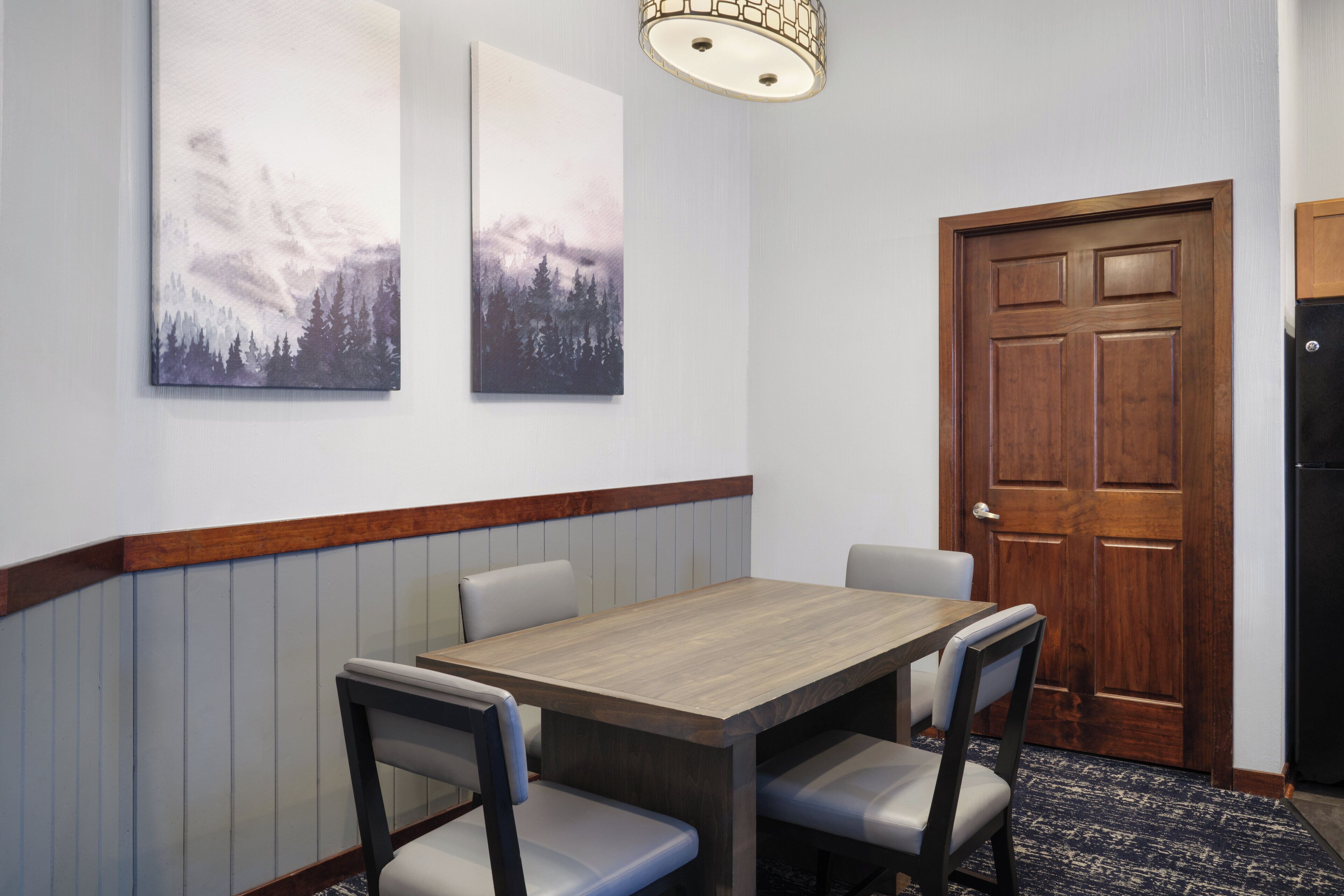 deluxe condo, 1 bedroom, kitchen | restaurant