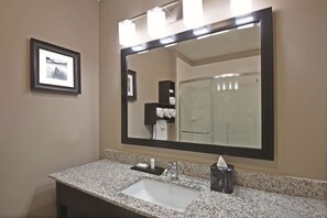 Zimmer, 1 King-Bett, barrierefrei (Mobility/Hearing Impaired Accessible)