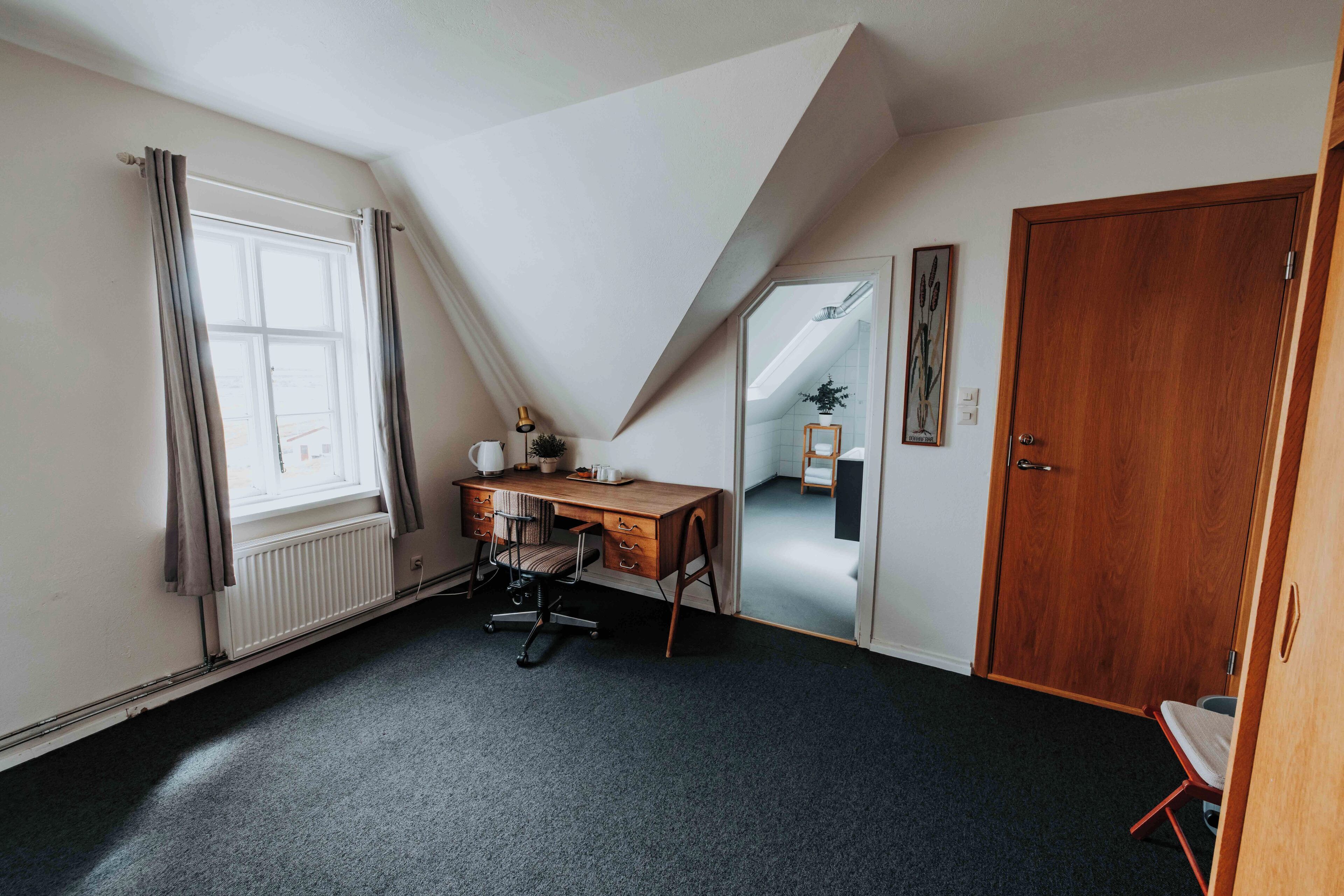 standard double room, private bathroom | premium bedding, individually decorated, individually furnished