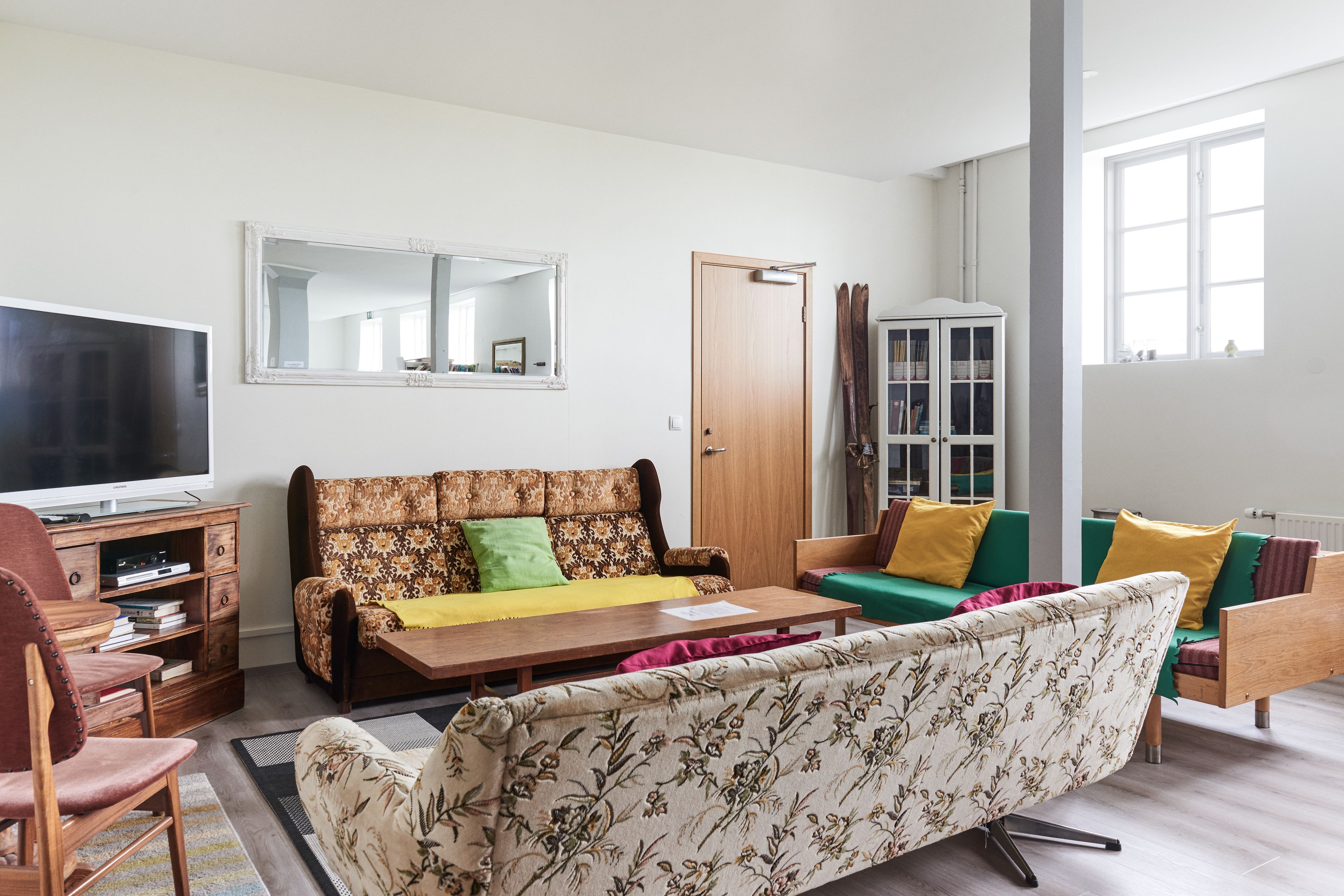 single room, shared bathroom | living area