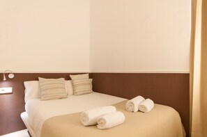 Apartment, 3 Bedrooms, Terrace | Iron/ironing board, cribs/infant beds, free WiFi, bed sheets