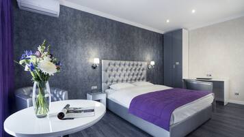 Apartment (B. Vasilkovskaya 71/6) | 1 bedroom, in-room safe, desk, laptop workspace