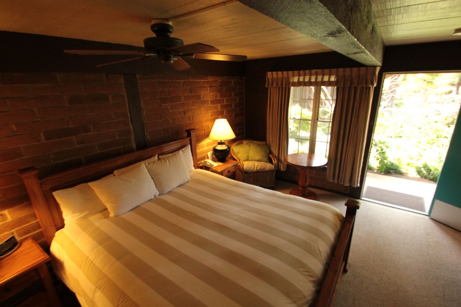 Standard King Room  | Internet, alarm clocks