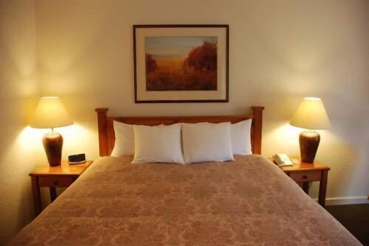 Internet, alarm clocks