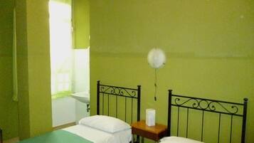 Free WiFi, bed sheets